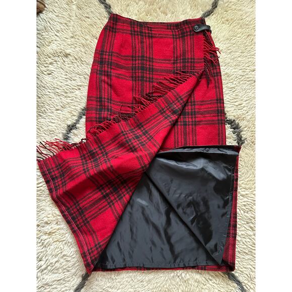 Eddie Bauer Legend Blanket skirt Long Wool 10 Red Black Tartan Plaid Fringe wrap - Picture 1 of 16